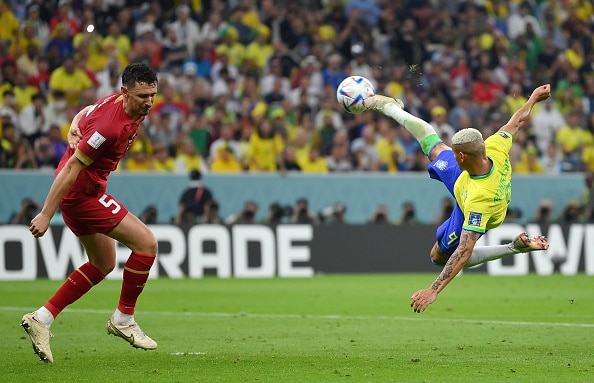 Häikäisevää taituruutta! Richarlison pommitti Brasilialle upean voiton Häikäisevää taituruutta! Richarlison pommitti Brasilialle upean voiton
