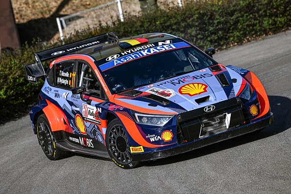 Kalle Rovanperä lähti huojentuneena lomille - Thierry Neuville tyylitteli Japanin MM-rallin voiton Kalle Rovanperä lähti huojentuneena lomille – Thierry Neuville tyylitteli Japanin MM-rallin voiton