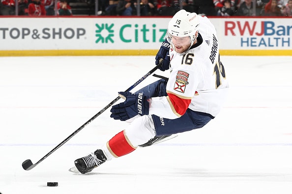 Aleksander Barkov järjesti painajaisen Ville Hussolle Aleksander Barkov järjesti painajaisen Ville Hussolle