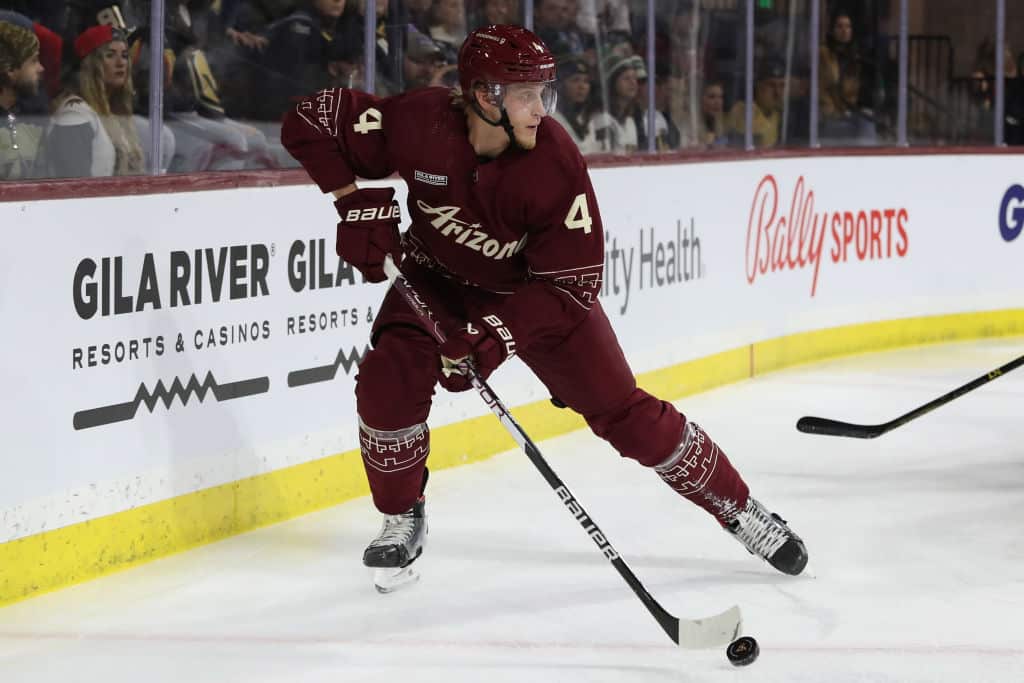 Juuso Välimäki tyrkyllä Leijonien MM-kisaryhmään Juuso Välimäki tyrkyllä Leijonien MM-kisaryhmään