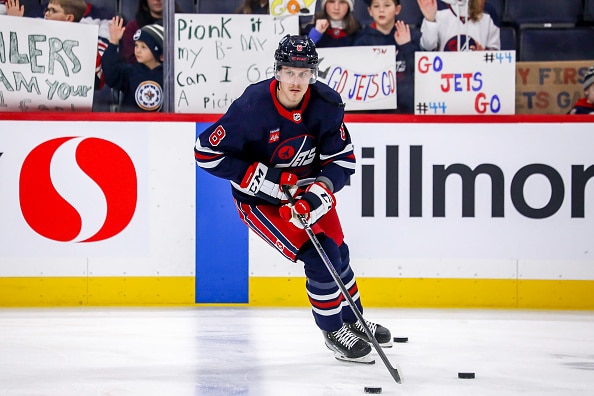 Kultaleijonan kausi päättyi NHL:ssä - Vegas tarjoili shokkihoitoa Winnipegille Kultaleijonan kausi päättyi NHL:ssä – Vegas tarjoili shokkihoitoa Winnipegille