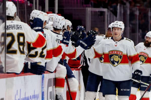 Florida murjoi Washingtonin NHL:ssä - Anton Lundell vietti hurjaa tehoiltaa, myös Barkov maalasi Florida murjoi Washingtonin NHL:ssä – Anton Lundell vietti hurjaa tehoiltaa, myös Barkov maalasi