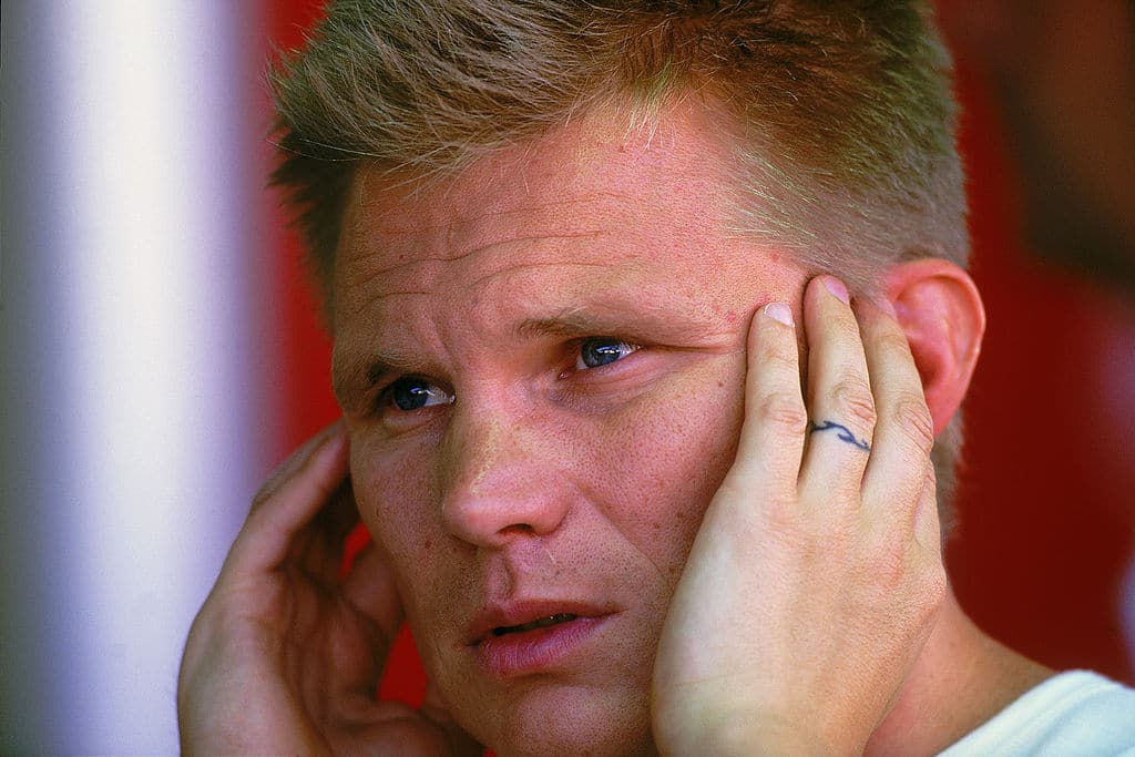Mika Salo otti kantaa F1-kisojen määrään Mika Salo otti kantaa F1-kisojen määrään