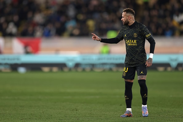 Jalkapallotähti Neymar kertoi väleistään joukkuekavereihinsa - "Se on kuin tyttöystävän kanssa" Jalkapallotähti Neymar kertoi väleistään joukkuekavereihinsa – ”Se on kuin tyttöystävän kanssa”