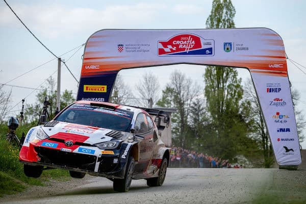 EK16: Kalle Rovanperällä hurja taistelu menossa, Evans johtaa Kroatian MM-rallia EK16: Kalle Rovanperällä hurja taistelu menossa, Evans johtaa Kroatian MM-rallia