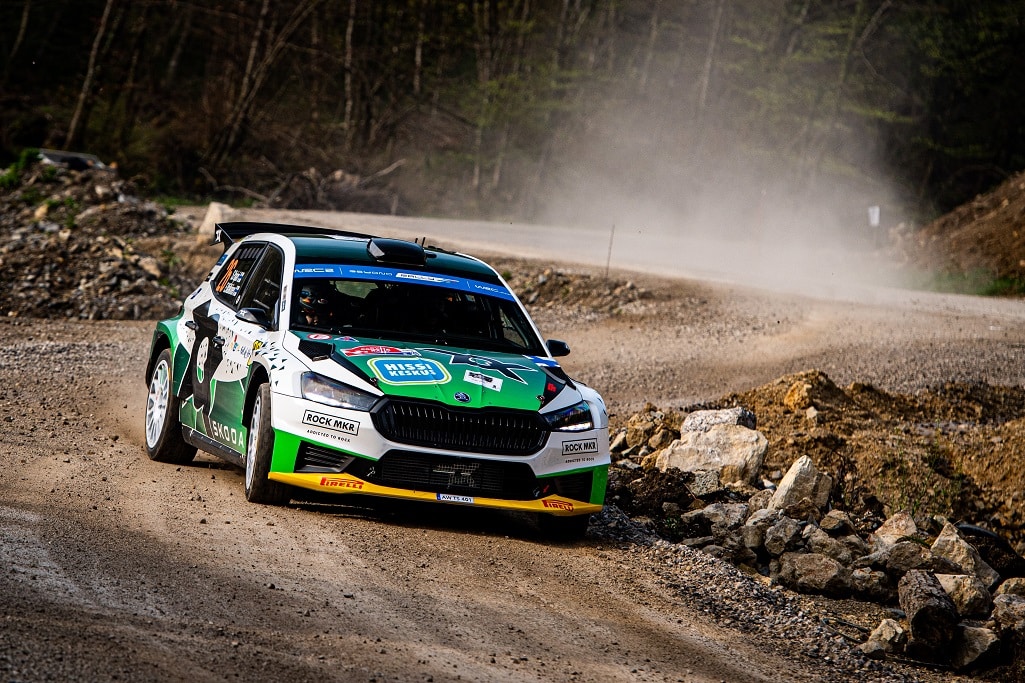 Portugalin MM-rallissa on rajut olosuhteet - ”Ei voi vetää kaasu pohjassa alusta loppuun” Portugalin MM-rallissa on rajut olosuhteet – ”Ei voi vetää kaasu pohjassa alusta loppuun”