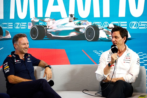 Näitä kinastelevia F1-tallipomoja ei tulla näkemään keskenään tuopillisella: ”Häntä on uskomattoman helppo ärsyttää!” Näitä kinastelevia F1-tallipomoja ei tulla näkemään keskenään tuopillisella: ”Häntä on uskomattoman helppo ärsyttää!”
