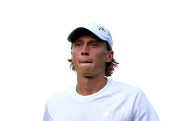 Emil Ruusuvuoren tie nousi pystyyn Wimbledonissa - peliparin ura päättyi samalla Emil Ruusuvuoren tie nousi pystyyn Wimbledonissa – peliparin ura päättyi samalla