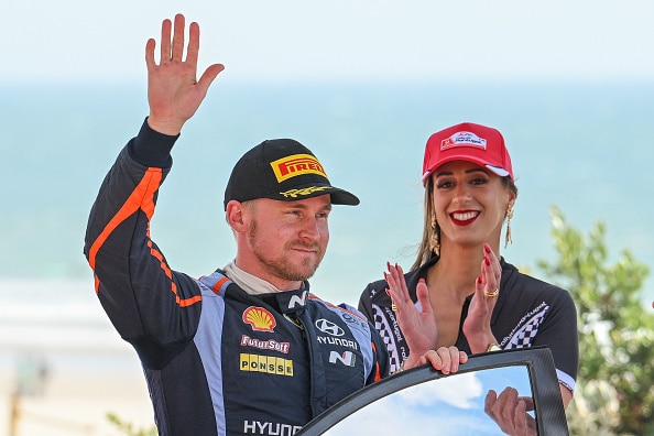 Hyundain Esapekka Lappi päivitteli kovaa kohtaloaan Hyundain Esapekka Lappi päivitteli kovaa kohtaloaan