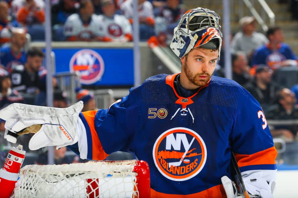 Islanders kiinnitti tähtivahdin jättisopimuksella Islanders kiinnitti tähtivahdin jättisopimuksella