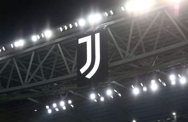 Juventus teki koomisen oman maalin Juventus teki koomisen oman maalin