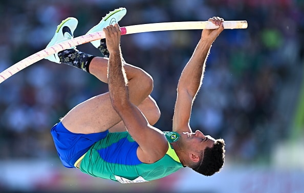 Olympiavoittaja kärähti dopingista Olympiavoittaja kärähti dopingista