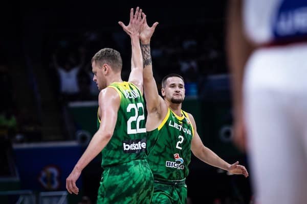 Liettua paineli vakuuttavasti jatkoon koripallon MM-kisoissa - NBA-tähden tehot eivät riittäneet Montenegrolle Liettua paineli vakuuttavasti jatkoon koripallon MM-kisoissa – NBA-tähden tehot eivät riittäneet Montenegrolle