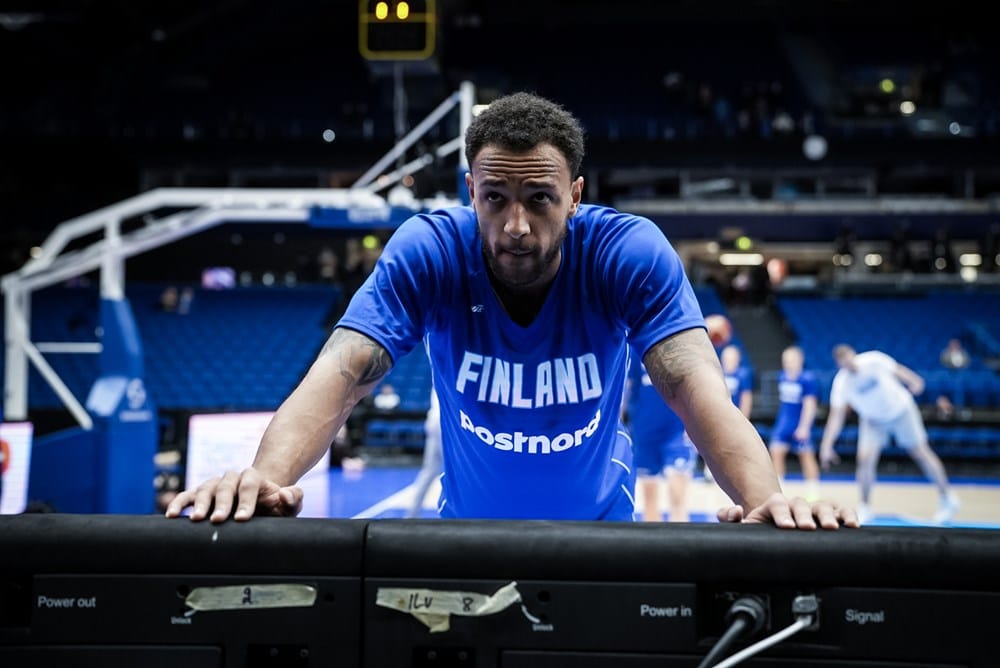 Korisliigan Karhubasket hankki Romaniasta myös toisen Susijengi-pelaajan Korisliigan Karhubasket hankki Romaniasta myös toisen Susijengi-pelaajan