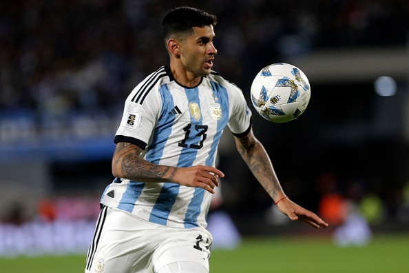 Lionel Messi nimesi maailman tämän hetken parhaan puolustajan Lionel Messi nimesi maailman tämän hetken parhaan puolustajan