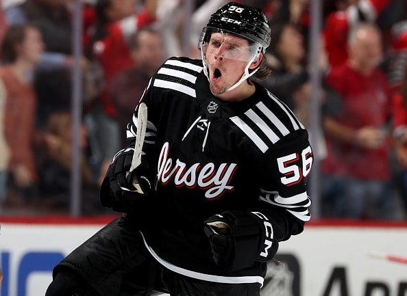 Taas tärähti - näin Erik Haulan tykki jylisi NHL:ssä Taas tärähti – näin Erik Haulan tykki jylisi NHL:ssä