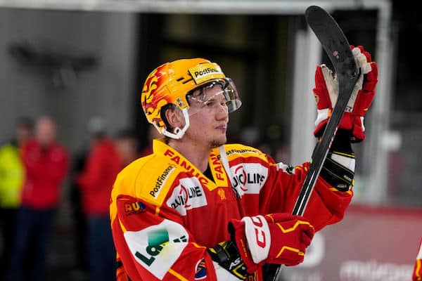 MM-kultaleijona upotti Tapparan - hallitseva mestari ulos CHL:stä MM-kultaleijona upotti Tapparan – hallitseva mestari ulos CHL:stä