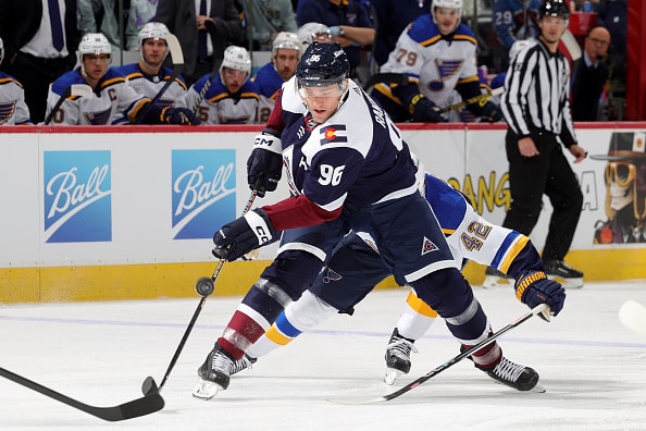 Mikko Rantanen järjesti upeat juhlat päävalmentajalleen Mikko Rantanen järjesti upeat juhlat päävalmentajalleen