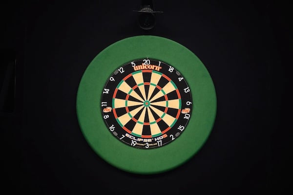 Dartsissa muhii pieruskandaali Dartsissa muhii pieruskandaali