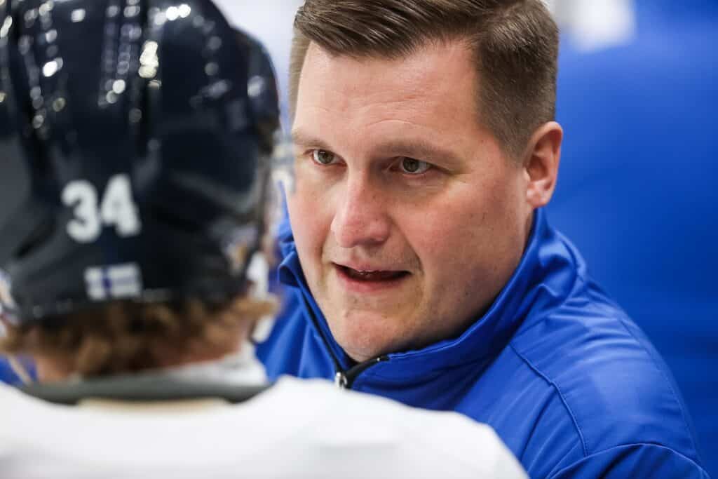 Tässä ovat Nuorten Leijonien kentälliset MM-kisojen avausotteluun