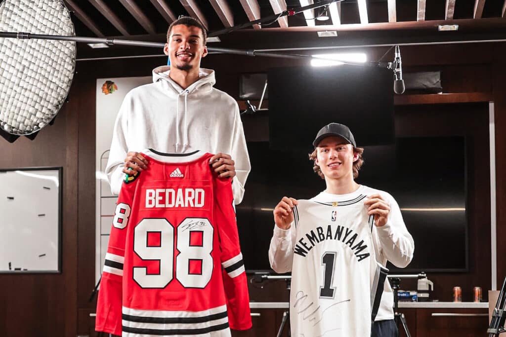 NHL:n ykkösvaraus jäi pätkäksi NBA:n ykkösvarauksen rinnalla - kokoero hämmästyttää NHL:n ykkösvaraus jäi pätkäksi NBA:n ykkösvarauksen rinnalla – kokoero hämmästyttää