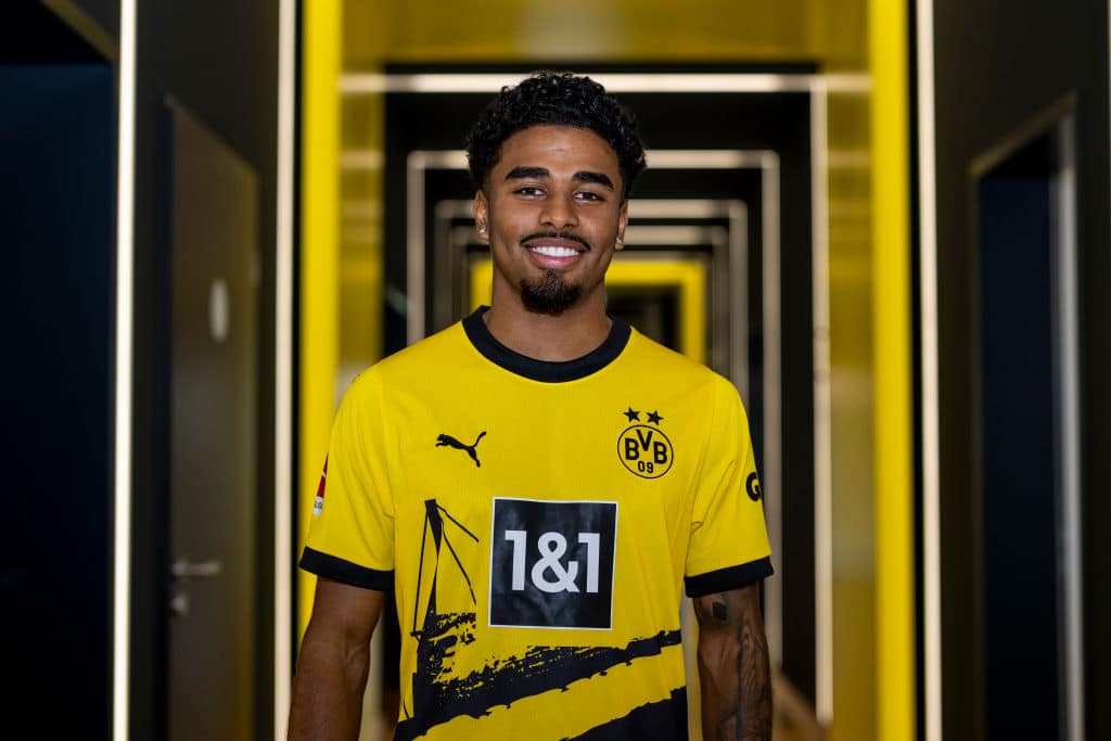 Dortmund kävi taas Valioliigassa kaupoilla - nyt lähti mukaan Chelsean pelaaja Dortmund kävi taas Valioliigassa kaupoilla – nyt lähti mukaan Chelsean pelaaja