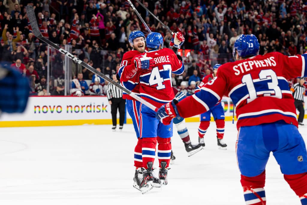 Suomalaishyökkääjä nousi yllätysratkaisijaksi NHL:ssä - "Luulen, että hänellä on hauskaa" Suomalaishyökkääjä nousi yllätysratkaisijaksi NHL:ssä – ”Luulen, että hänellä on hauskaa”