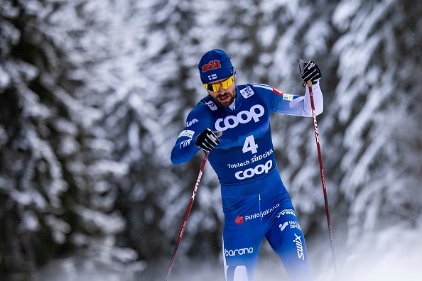 Perttu Hyvärinen lähti kämpille painimaan Ristomatti Hakolan kanssa Perttu Hyvärinen lähti kämpille painimaan Ristomatti Hakolan kanssa