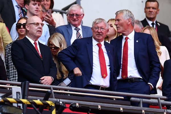 ManU-legenda Eric Cantona jyrähti Alex Fergusonin kohtelusta - "Heittäisin kaikki pussilliseen paskaa" ManU-legenda Eric Cantona jyrähti Alex Fergusonin kohtelusta – ”Heittäisin kaikki pussilliseen paskaa”