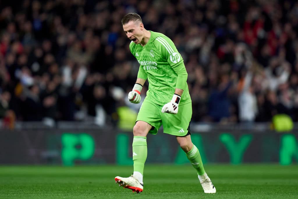 Real Madrid -sensaatiota huhuillaan pois seurasta Real Madrid -sensaatiota huhuillaan pois seurasta