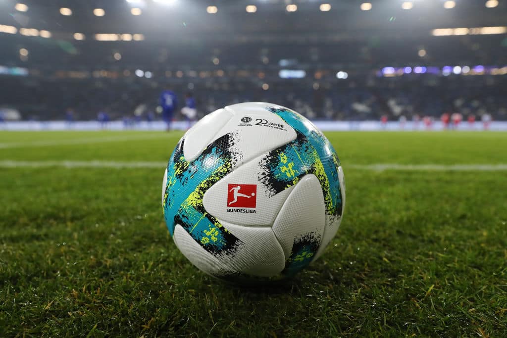 Saksalaislegenda Michael Ballack myönsi seurustelevansa edesmenneen poikansa ystävän kanssa – ikäero järkyttää Saksalaislegenda Michael Ballack myönsi seurustelevansa edesmenneen poikansa ystävän kanssa – ikäero järkyttää
