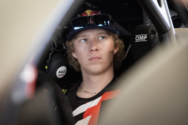Kalle Rovanperä raivoissaan Kalle Rovanperä raivoissaan