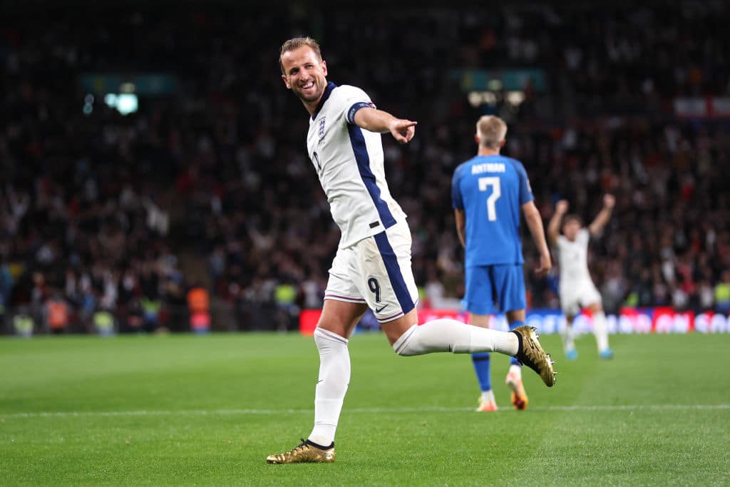 Harry Kane näpäytti epäilijöitään Huuhkajien kustannuksella - ”Suuri ilta minulle” Harry Kane näpäytti epäilijöitään Huuhkajien kustannuksella – ”Suuri ilta minulle”