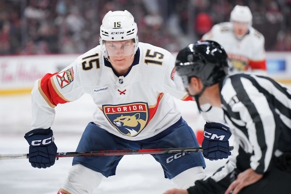 Anton Lundellin ketju häikäisee NHL:ssä - päävalmentaja haltioissaan Anton Lundellin ketju häikäisee NHL:ssä – päävalmentaja haltioissaan