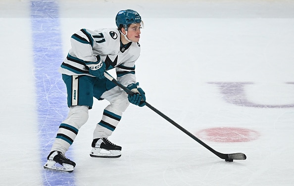 NHL:n ykkösvaraus hehkuttaa Mikael Granlundia - nyt syntyi ikimuistoinen maali NHL:n ykkösvaraus hehkuttaa Mikael Granlundia – nyt syntyi ikimuistoinen maali