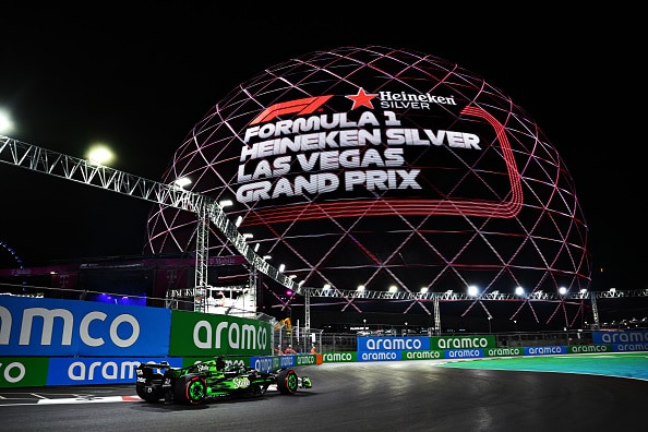 Valtteri Bottakselle pataan tallikaverilta Valtteri Bottakselle pataan tallikaverilta