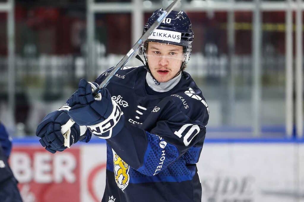 Tämä mies iski Nuorten Leijonien avausmaalin MM-kisoissa Tämä mies iski Nuorten Leijonien avausmaalin MM-kisoissa
