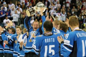 NHL-tähti Ossi Väänänen paljastaa Jokerien salaisen aseen: ”Kaikki lähtee joukkuehengestä”