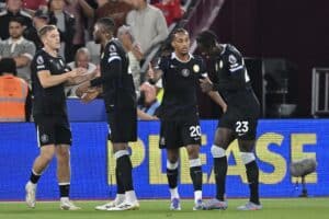 Chelsean pukukopissa naurettiin tälle miehelle – nyt potkittu Real Madrid -legenda sai tahtonsa läpi
