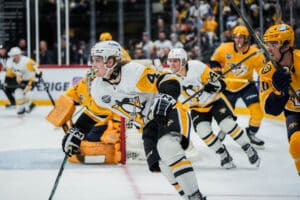 Köyhän miehen Mikko Rantanen? – NHL-mies näki 32 miljoonan taakse