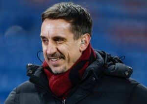 Gary Neville nimitteli argentiinalaispuolustajia – Cristian Romero vastasi suorin sanoin