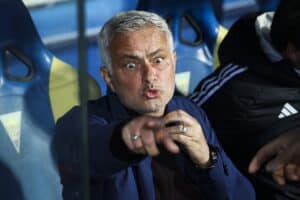 Myöhästyt harjoituksista? Jose Mourinholla on nyt julma rangaistus Realin tähdille Myöhästyt harjoituksista? Jose Mourinholla on nyt julma rangaistus Realin tähdille