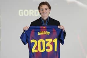 Barcelona rysäytti 80 miljoonan pommin – järjetön ruletti vai kesän suurin ryöstö?