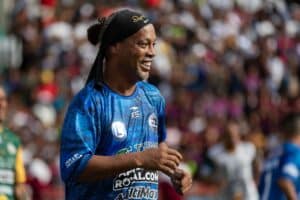 Ronaldinho paljasti tavoitteensa yllätyspaluulle – ”Se olisi vielä kauniimpaa”