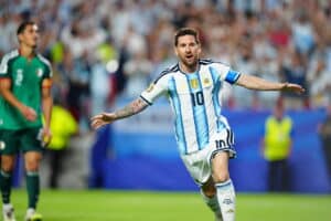 Lionel Messi avasi kukkaronsa katastrofin keskellä – luku hätkähdyttää