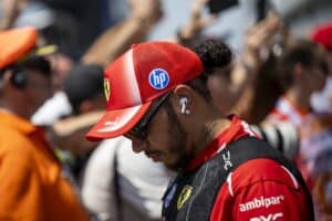 Ferrari teki paljastuksen Lewis Hamiltonin dramaattisesta käänteestä – nyt puhutaan uskomattoman pienestä erosta