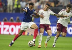 Kylian Mbappe teki tunnustuksen Ranskan välierätappion jälkeen Kylian Mbappe teki tunnustuksen Ranskan välierätappion jälkeen