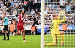 Liverpool nousi viimeisillä sekunneilla tasoihin